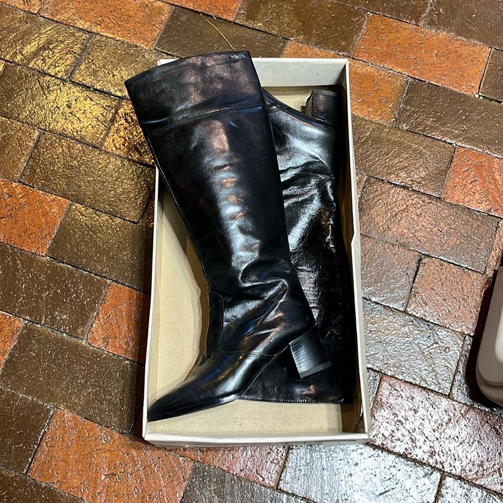 Vintage Andrew Geller size 7M black leather boots